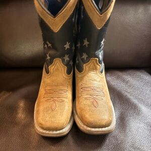 Two-Tone Western Cowboy Boots - Black & Tan